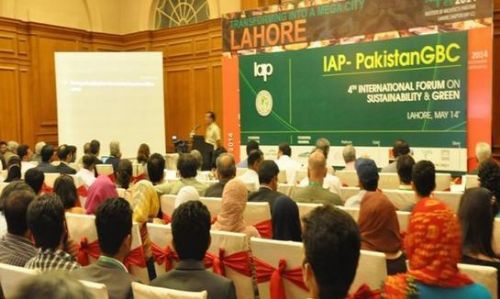 2017年伊朗德黑兰国际汽车及配件展 价格分析与会议及展览服务概览